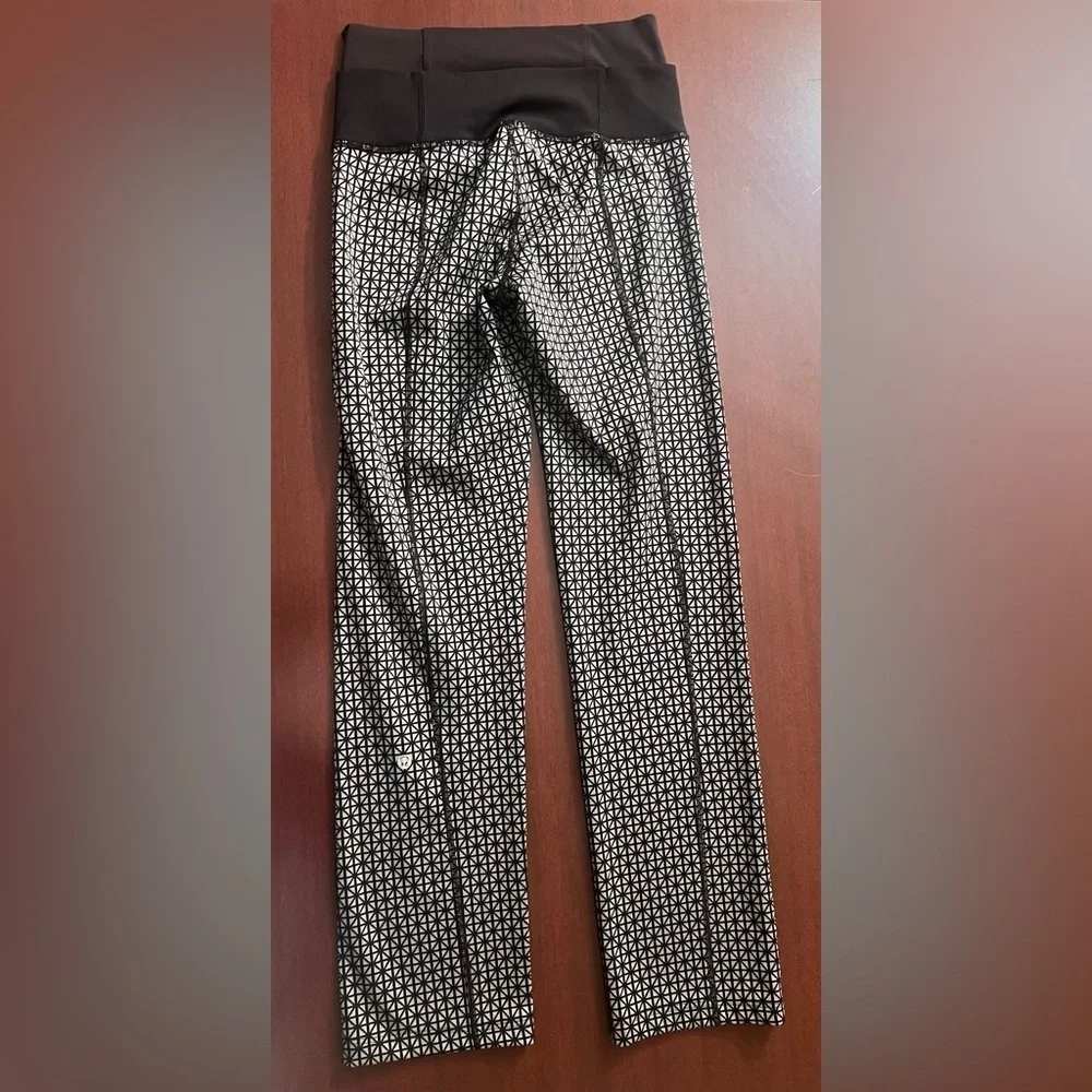 lululemon athletica Black and White Patternen Leggings